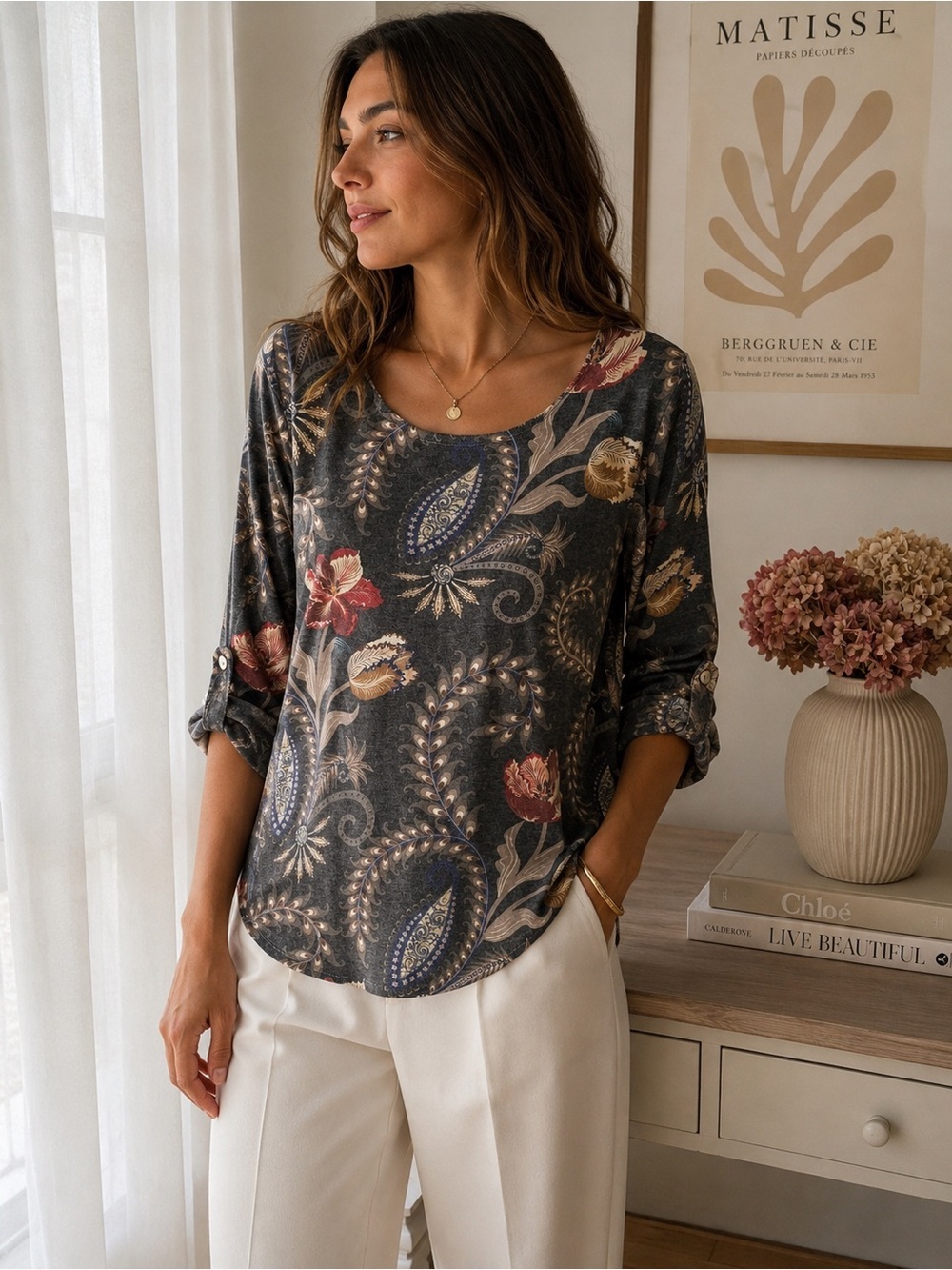 Made in Italy Paisley Floral Knit Top Gray Stretch M Soft Lightweigth Luxury